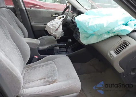 2000 Honda Accord 2.3 Ex из США, поврежденный, VIN 1HGCG6670YA111526